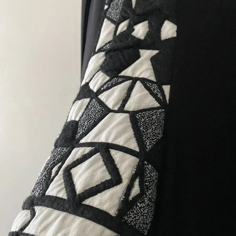 Marallis Collection Black White Geometric Pattern Skirt - Picture 8 of 10